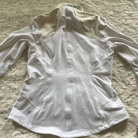 Lululemon Jacket - Picture 9 of 9